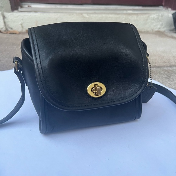 Vintage Coach Emmie Flap leather Bag - Picture 8 of 11